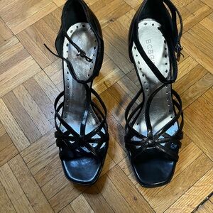 BCBG girls black wedges size 37 1/2